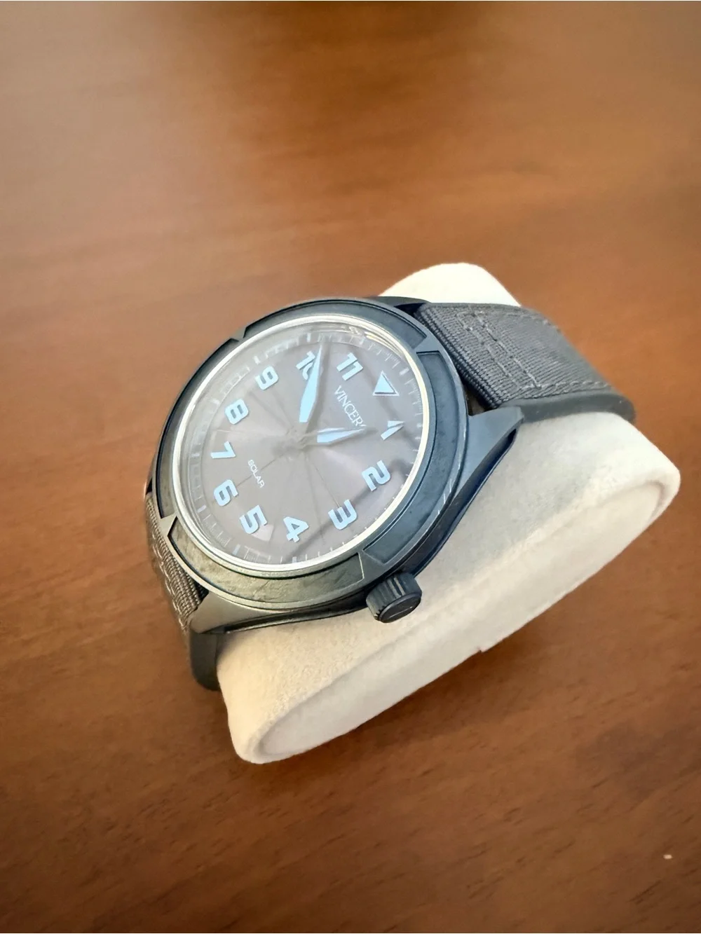 Black Analog Men's Watch with Gray Fabric Strap - Unknown Brand